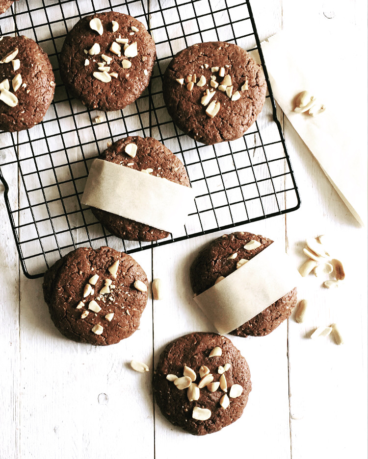 Cookies al cacao e burro d’arachidi